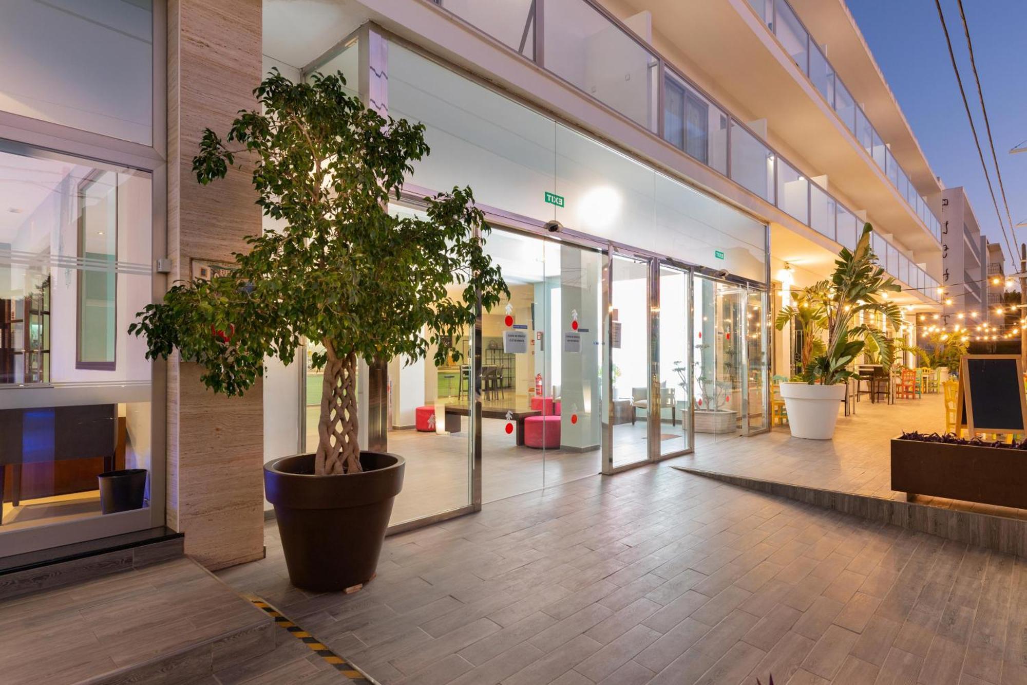 Hotel Puchet Ibiza Sant Antoni de Portmany Екстериор снимка