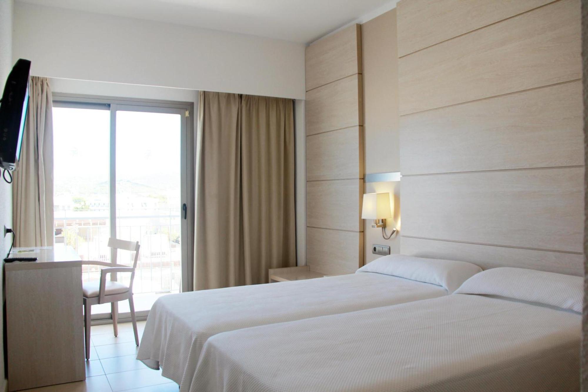 Hotel Puchet Ibiza Sant Antoni de Portmany Екстериор снимка