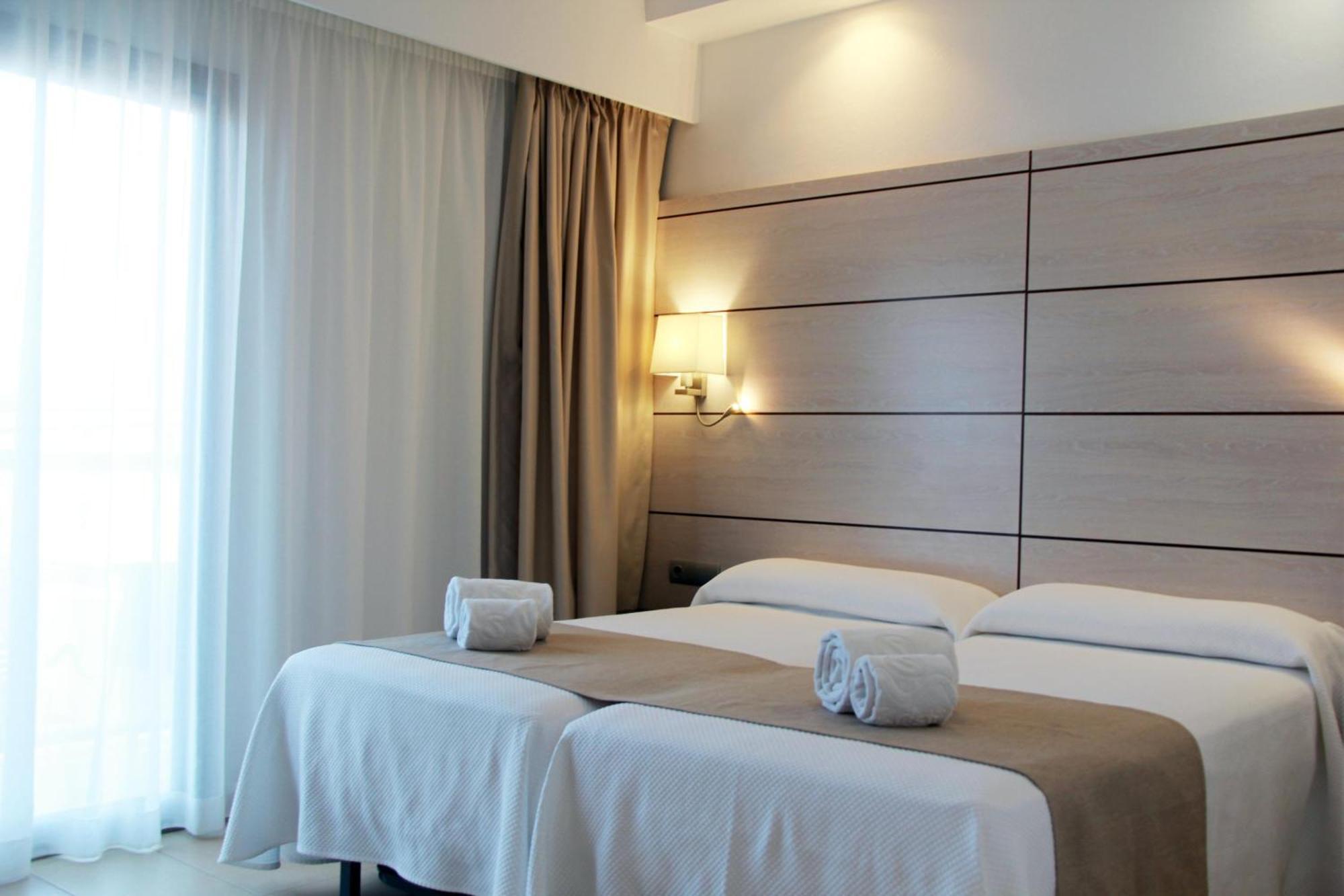Hotel Puchet Ibiza Sant Antoni de Portmany Екстериор снимка