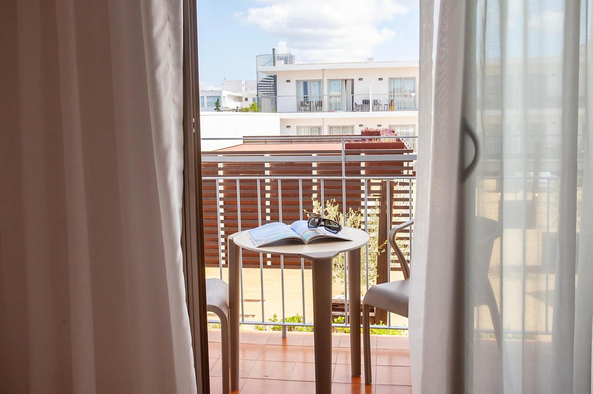Hotel Puchet Ibiza Sant Antoni de Portmany Екстериор снимка