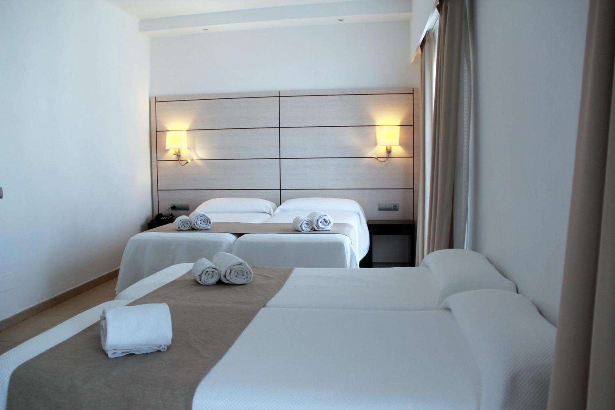 Hotel Puchet Ibiza Sant Antoni de Portmany Екстериор снимка