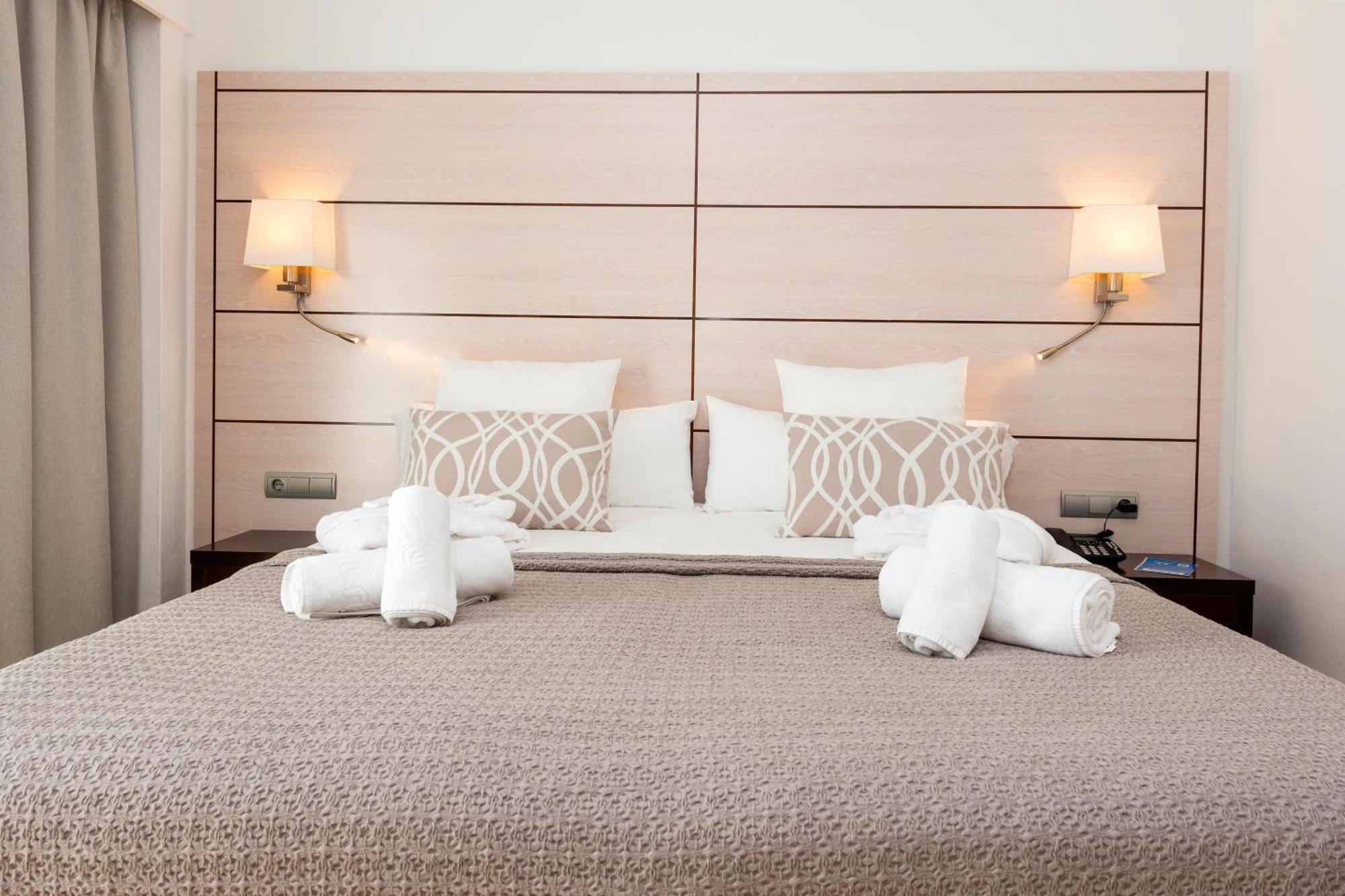 Hotel Puchet Ibiza Sant Antoni de Portmany Екстериор снимка